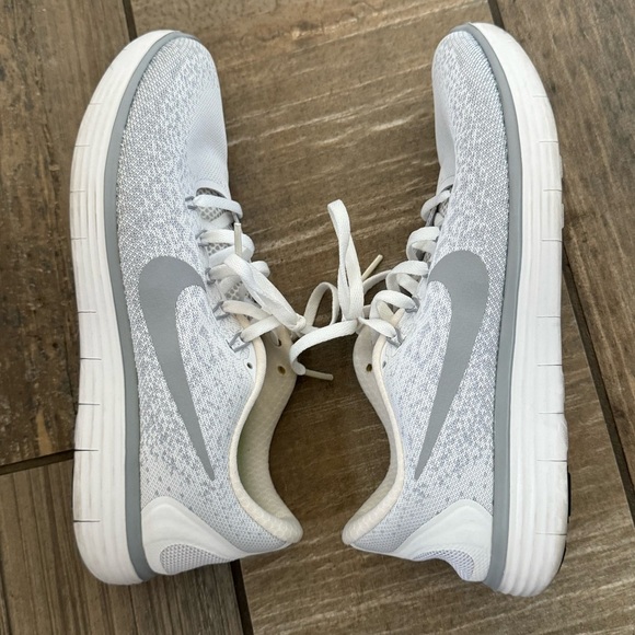 Nike FREE RN DI shoes size Women’s 8.5 - Picture 8 of 9